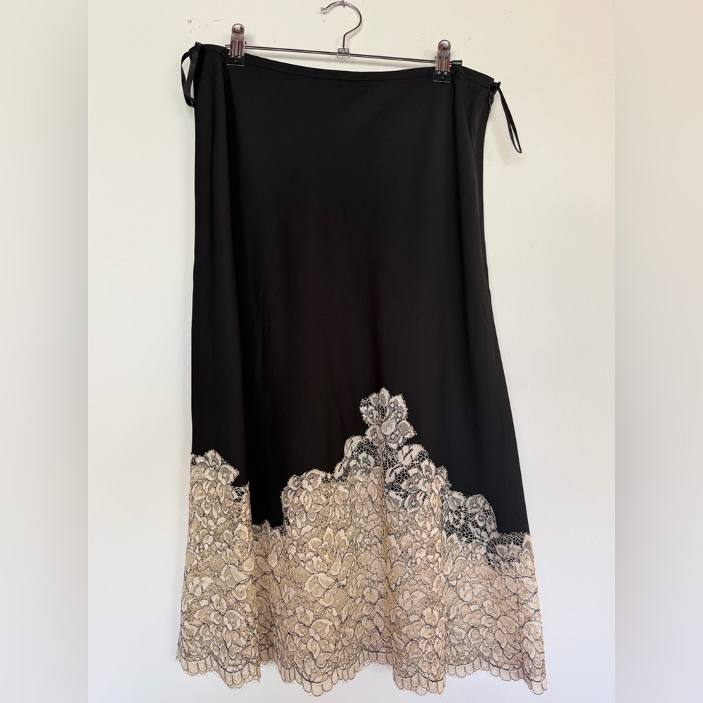DKNY Black Silk and Lace Skirt - 🔥Size 8